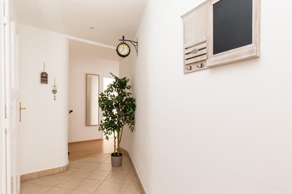 Bpm: Dob70 Classic Apartment In Downtown Budapest Szoba fotó
