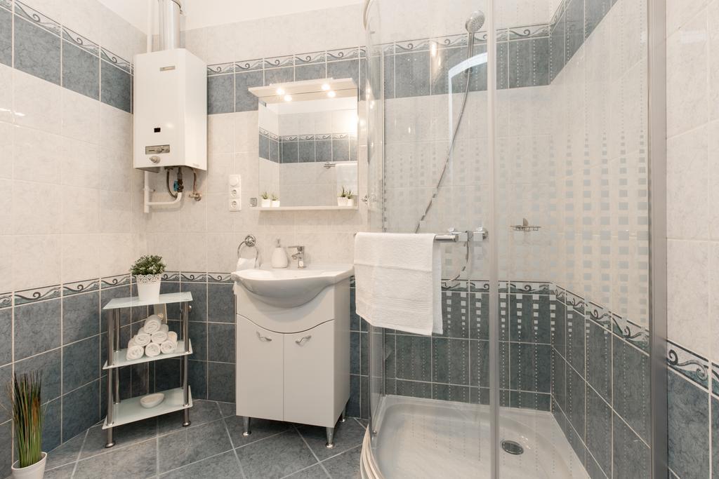 Bpm: Dob70 Classic Apartment In Downtown Budapest Szoba fotó